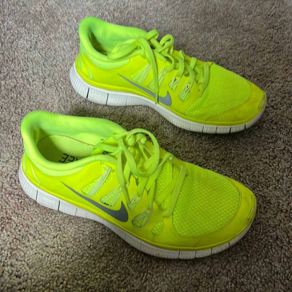 NIKE SNEAKERS WOMEN